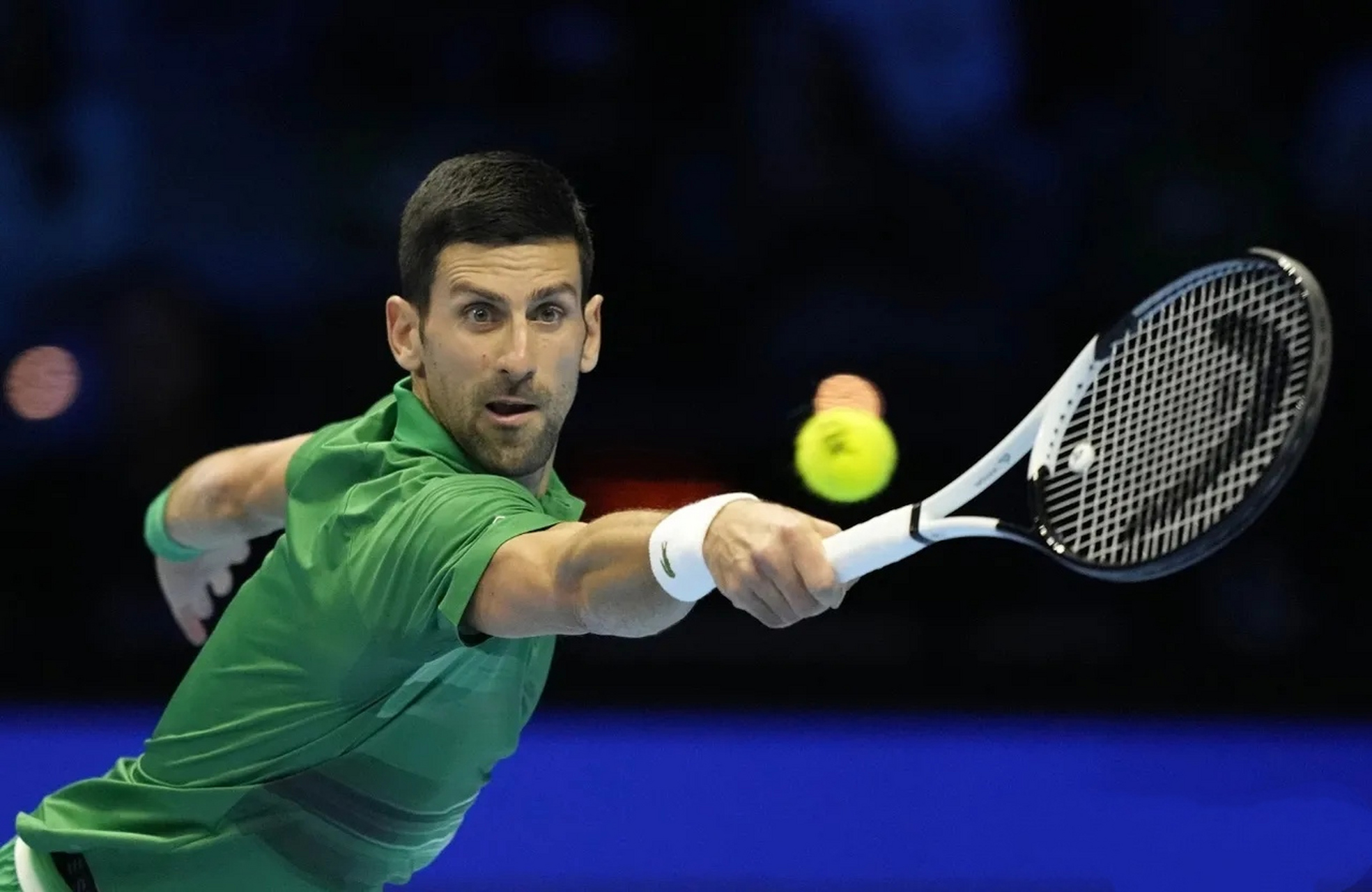 爱游戏官网-ATP总决赛险胜戴维斯杯，西西帕斯统治全场